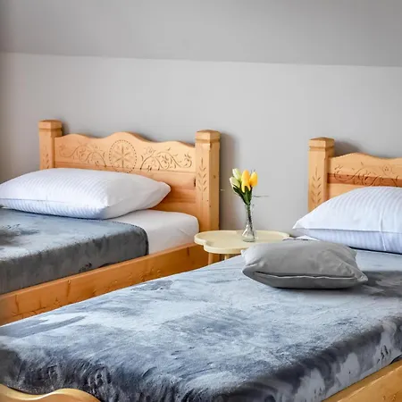 & Palenice Szaflary * Poronin